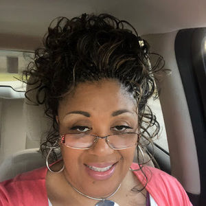 Meet your Posher, Deana